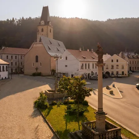 Hotel Pivovar Rozmberk 4*